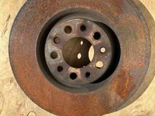 диск тормозной передний Alfa Romeo 2017, 2.0 л., бензин, АКПП, серый, полный привод, 50556528