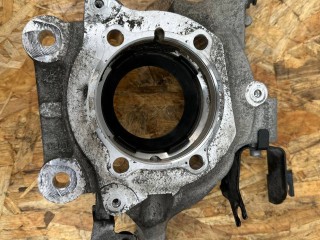 кулак задний левый Maserati Quattroporte 6 поколение [рестайлинг] 2019, 3.0 л., бензин, АКПП, чёрный, седан, задний привод, 670006802