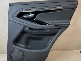 обшивка двери задняя правая Land Rover Range Rover Evoque L551 2020, 2.0 л., бензин, АКПП, белый, внедорожник 5 дв., полный привод, правый руль, LR114659