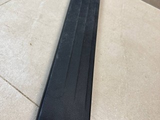 накладка на порог внутренняя Toyota 2022, 2.8 л., 1GD-FTV, дизель, АКПП, красный, пикап, полный привод, правый руль, 67914KK010