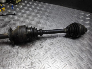 полуось передняя правая (приводной вал, ШРУС) Volkswagen Sharan 1 поколение [рестайлинг] 2002, 1.9 л., дизель