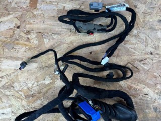 дверная проводка Maserati Levante 1 поколение 2017, 3.0 л., A630HP, дизель, АКПП, blue, внедорожник 5 дв., полный привод, правый руль, 670037939