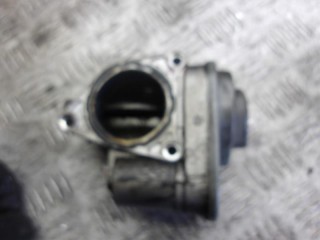 заслонка дроссельная Volkswagen Golf 4 поколение 2002, 1.9 л., дизель, 038128063G