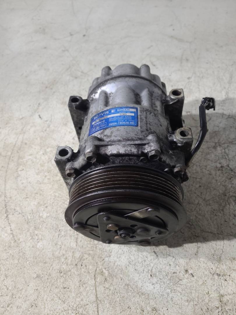 компрессор кондиционера Volvo V50 1 поколение 2005, 2.0 л., D 4204 T, дизель, 6МКПП, серебристый, универсал, передний привод, 3M5H19D629HD - фото №1