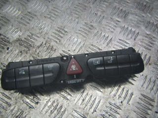 кнопка аварийной сигнализации Mercedes-Benz CLK-Класс W208/A208 [рестайлинг] 2002, 2.0 л., бензин, МКПП, хетчбэк 5 дв., 2038214758