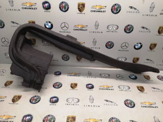 уплотнитель подкапотного пространства Porsche Macan 1 поколение [рестайлинг] 2021, 2.0 л., бензин, АКПП, полный привод, правый руль, 95B823732A