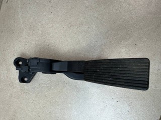 педаль Mercedes-Benz GLK-Класс X204 [рестайлинг] 2014, 2.2 л., дизель, АКПП, белый, внедорожник 5 дв., полный привод, A1663000004