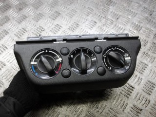 блок управления печки / климат-контроля Suzuki Swift 3 поколение 2007, 1.3 л., бензин, МКПП, хетчбэк 5 дв.