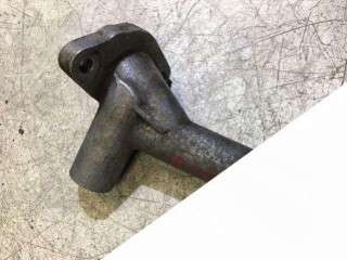 фланец (тройник) системы охлаждения Kia Shuma 2 поколение 2002, 1.6 л., бензин