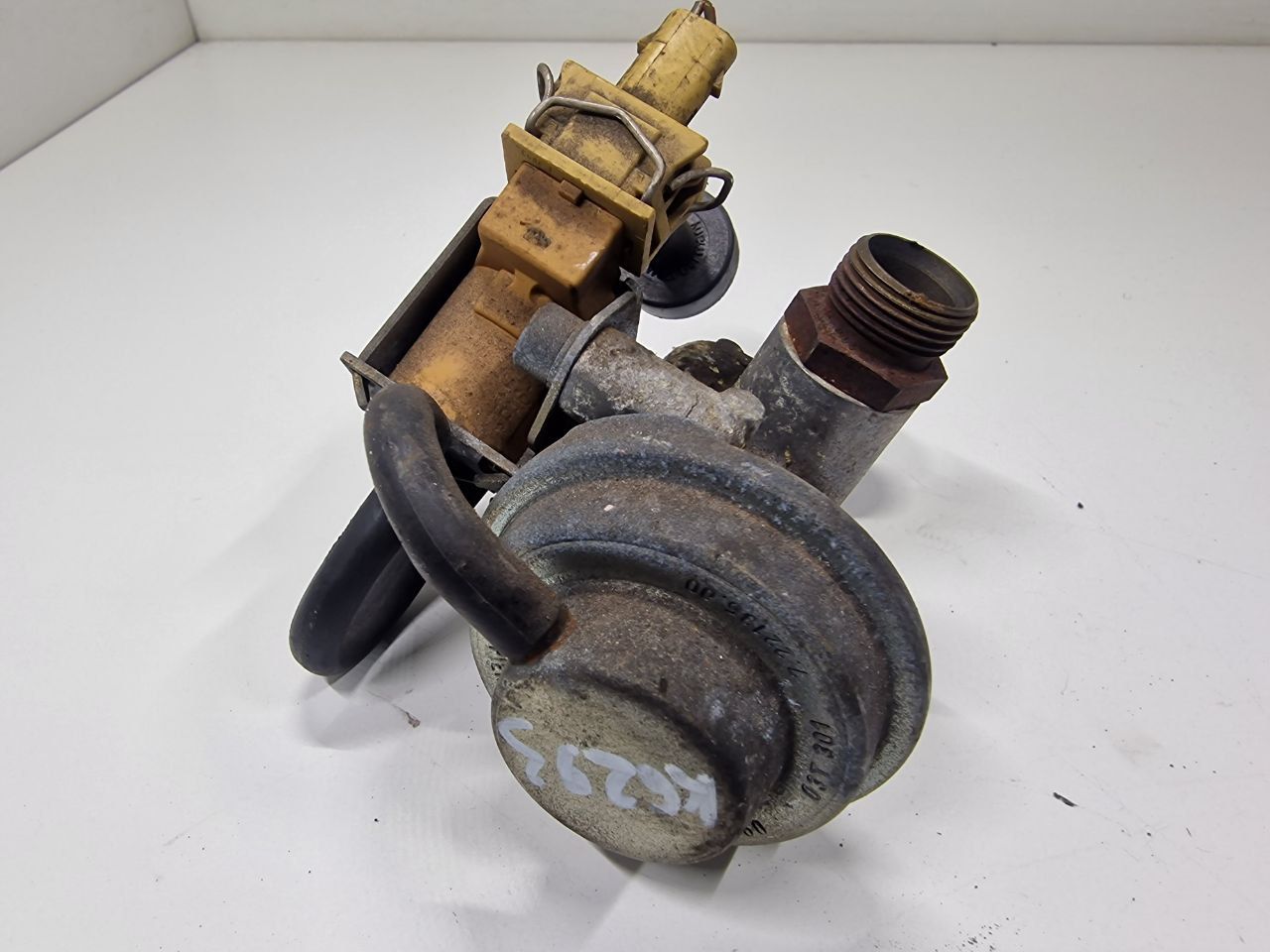 клапан EGR Mercedes-Benz E-Класс W211/S211 2004, 2.6 л., i, бензин, МКПП, задний привод, A1121400060 - фото №1