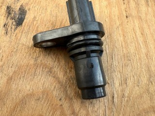 датчик распредвала Lexus NX 1 поколение [рестайлинг] 2020, 2.5 л., гибрид, красный, полный привод, правый руль, 9091905060