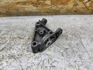 кронштейн генератора Land Rover Discovery 2 поколение 2000, 2.5 л., дизель, HRC2899