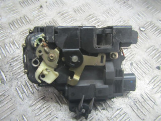 замок двери передней правой Skoda Octavia 1 поколение (A4) 1998