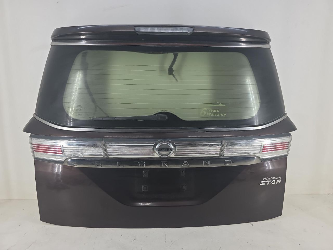 крышка багажника (дверь 3-5) Nissan Elgrand E52 2017, 3.5 л., VQ35DE, бензин, АКПП, минивэн, правый руль - фото №1