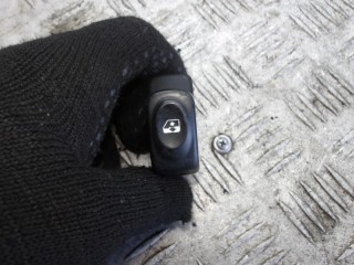блок управления стеклоподъемниками Renault Kangoo 1 поколение 2003, 1.5 л., дизель, МКПП, фургон, A3115M