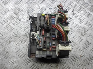 Блок управления BCM (Body Control Module) Peugeot 308 1 поколение [рестайлинг] 2012, 1.6 л., дизель, МКПП, хетчбэк 5 дв., 9675878480