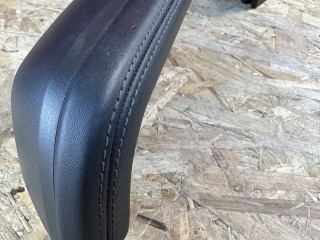 ручка обшивки двери передней левой Porsche Macan 1 поколение 2015, 95B867173