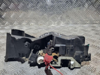 замок двери передней левой Mercedes-Benz C-Класс W202/S202 [рестайлинг] 1997, 2.0 л., дизель, МКПП, универсал, 2027201735