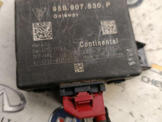 блок комфорта Porsche 2023, 2.0 л., бензин, АКПП, 95B907530P