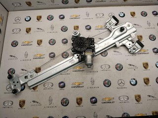 стеклоподъемник передний правый Chevrolet TrailBlazer 3 поколение 2023, 1.3 л., бензин, 42817548