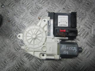 моторчик стеклоподъемника передний правый Audi A3 8P 2005, 1.6 л., бензин, МКПП, хетчбэк 5 дв., 8P0959802A