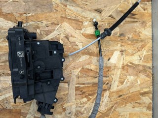 замок двери передней правой Mercedes-Benz GL-Класс X166 2015, A0997201435