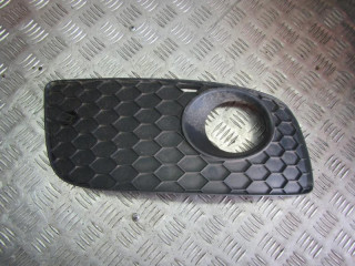 заглушка (решетка) в бампер Volkswagen Golf 4 поколение 2005, 2.0 л., бензин, МКПП, хетчбэк 5 дв., 1K0853666P