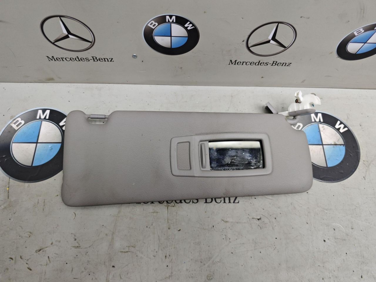 козырек солнцезащитный BMW 4 серия F32/F33 2014, 2.0 л., бензин, купе - фото №1