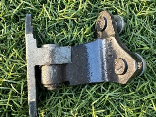 петля двери Infiniti EX 1 поколение 2010, 3.7 л., бензин, АКПП, серый, внедорожник 5 дв., полный привод, 82401JK000