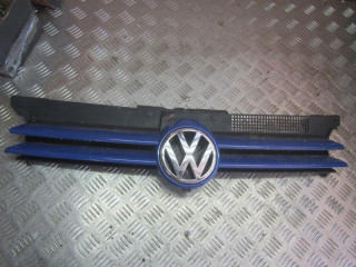 решетка радиатора Volkswagen Golf 3 поколение 1999, 1.4 л., бензин, МКПП, универсал, 1J0853651H