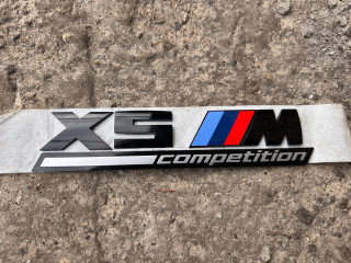 эмблема BMW X5 M F95 2021, 4.4 л., бензин, полный привод