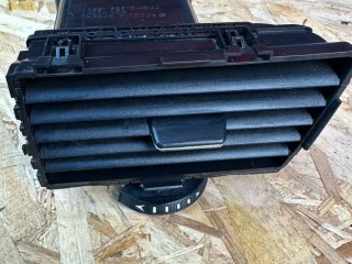 дефлектор обдува салона Lexus RX 4 поколение [рестайлинг] 2020, 3.5 л., гибрид, вариатор, красный, полный привод, правый руль, 55670-48140