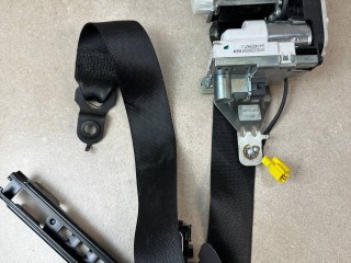 ремень безопасности Mercedes-Benz GLE W166 2018, 2.2 л., дизель, АКПП, черный, внедорожник 5 дв., правый руль, A1668601300