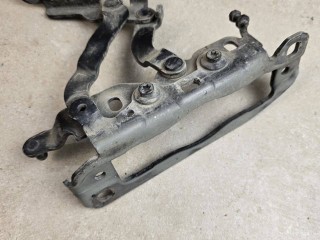 петля капота правая Mercedes-Benz C AMG W204 2009, 6.3 л., бензин, АКПП, серый, седан, задний привод, A2048800828