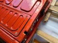 борт откидной Toyota Hilux 8 поколение [рестайлинг] 2022, 2.8 л., 1GD-FTV, дизель, АКПП, красный, пикап, полный привод, правый руль, 65700-KK010 - фото №8