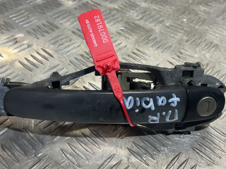 ручка наружная Skoda Fabia 1 поколение (6Y) 2003, 1.9 л., дизель, 5МКПП, серебро, универсал