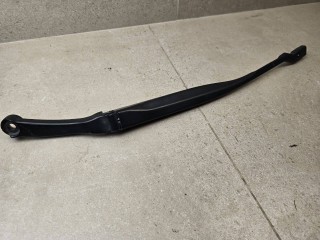 щеткодержатель (поводок стеклоочистителя, дворник) Maserati Quattroporte 6 поколение [рестайлинг] 2019, 3.0 л., бензин, АКПП, чёрный, седан, задний привод, 670007562