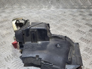 замок двери передней правой BMW 5 серия E39 1999, универсал, 8205225