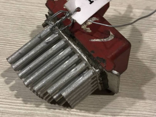 сопротивление печки Audi A4 B5 (1994 - 1999), 1.9 л., дизель, хетчбэк 5 дв.