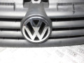 решетка радиатора Volkswagen Touran 1 поколение 2004, 1.6 л., дизель, МКПП, минивэн, 1T0853651A - фото №3