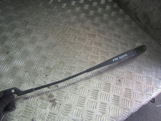 щеткодержатель (поводок стеклоочистителя, дворник) Volkswagen Passat B6 2009, 2.0 л., дизель, МКПП, универсал, 3C1955410B