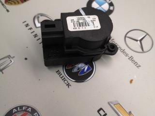 моторчик заслонки печки Buick Encore 1 поколение [рестайлинг] 2018, 1.4 л., бензин, АКПП, 13372986