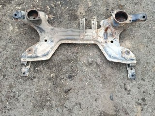 балка подвески передняя (подрамник) Volkswagen Passat B4 1996