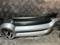 решетка радиатора Volkswagen Golf Plus 1 поколение 2007, 1.9 л., BXE, дизель, 5МКПП, хетчбэк 5 дв. - фото №2