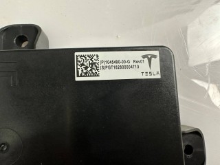 модуль управления двери Tesla Model X 1 поколение 2018, L1S, АКПП, хетчбэк 5 дв., полный привод, 1045490-00-G