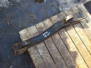 балка под радиатор Mitsubishi Carisma 1 поколение [рестайлинг] 2001, 1.8 л., бензин