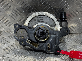 насос вакуумный Skoda Fabia 2 поколение [рестайлинг] 2012, 1.6 л., CAYA, дизель, 5МКПП, универсал, 03L145207, 03L100J, 03L145112