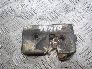 замок багажника Volkswagen Transporter T4 1992, 2.4 л., дизель, МКПП, микроавтобус, 701829211B