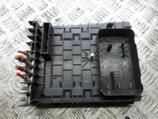 блок предохранителей Volkswagen Golf 5 поколение 2008, 1.9 л., дизель, МКПП, универсал, 1K0937125C