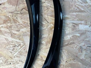 накладка двери (крышки) багажника Maserati Levante 1 поколение 2017, 3.0 л., A630HP, дизель, АКПП, blue, внедорожник 5 дв., полный привод, правый руль, 670111580